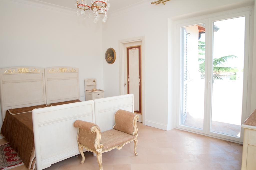 Villa Strampelli Pomezia Pokój zdjęcie