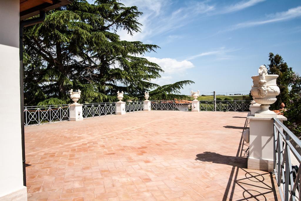 Villa Strampelli Pomezia Zewnętrze zdjęcie