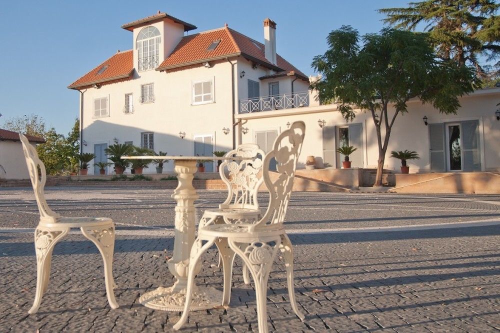 Villa Strampelli Pomezia Zewnętrze zdjęcie