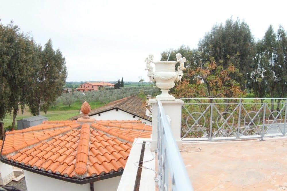 Villa Strampelli Pomezia Zewnętrze zdjęcie