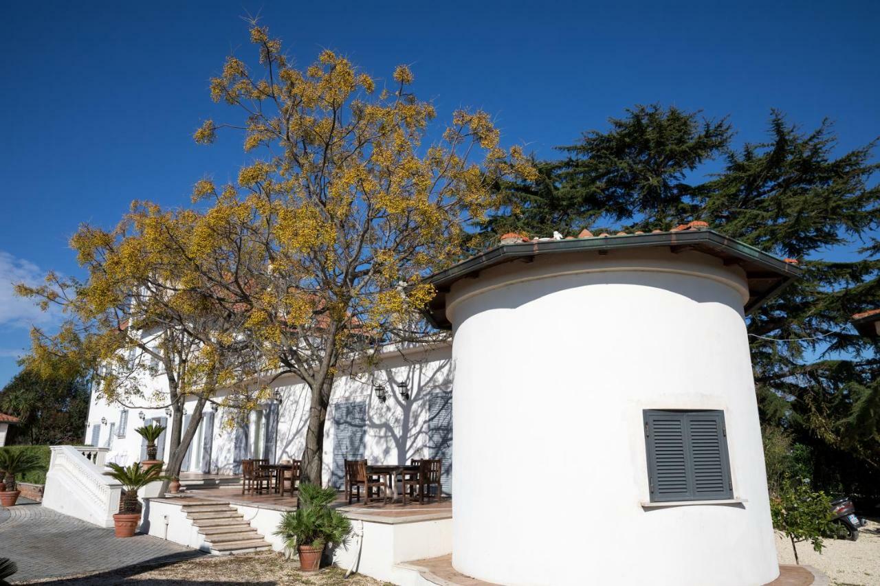Villa Strampelli Pomezia Zewnętrze zdjęcie